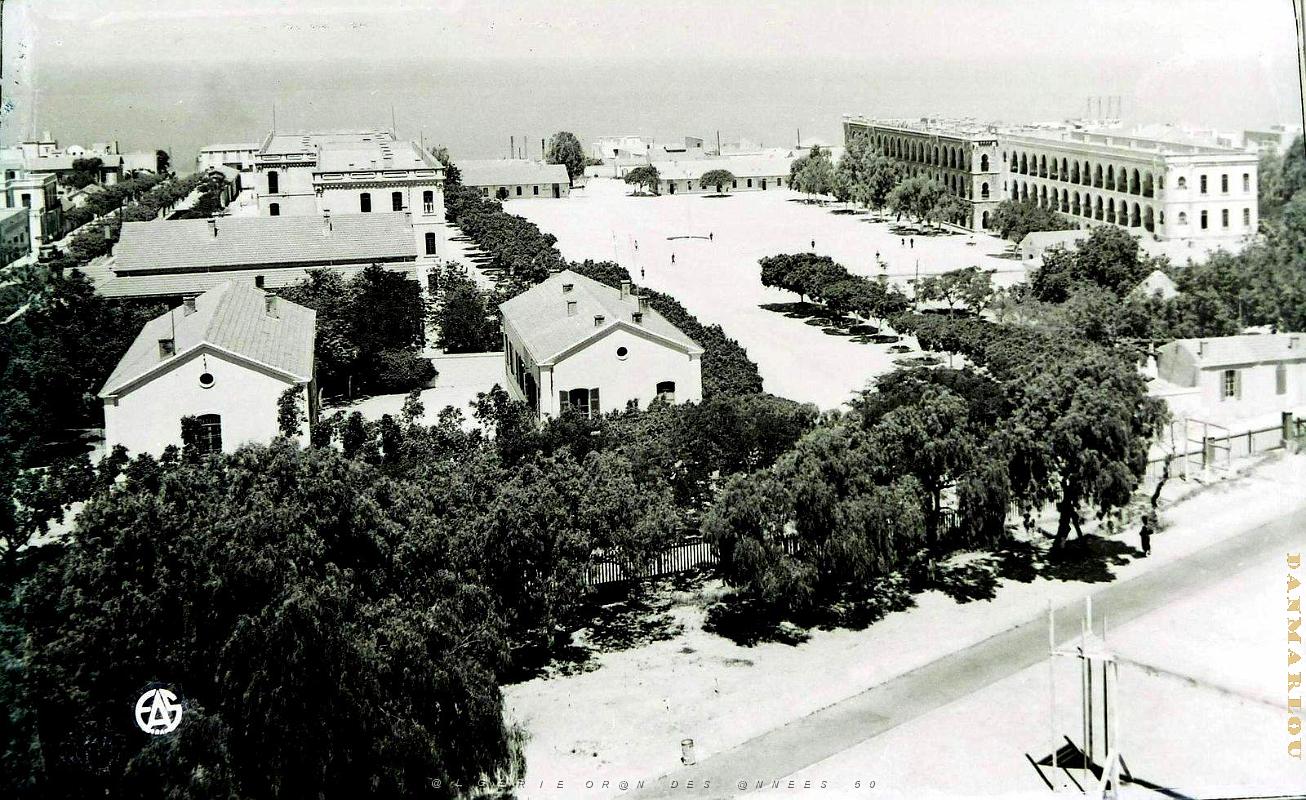 Mostaganem 524- Caserne Colonieu  COLLECTION DES AMIS DE ND DE SANTA CRUZ.JPG